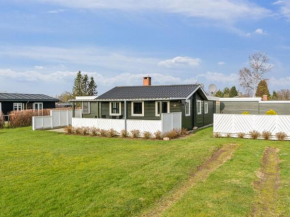 Holiday Home Bjarni - 175m from the sea by Interhome in Malling